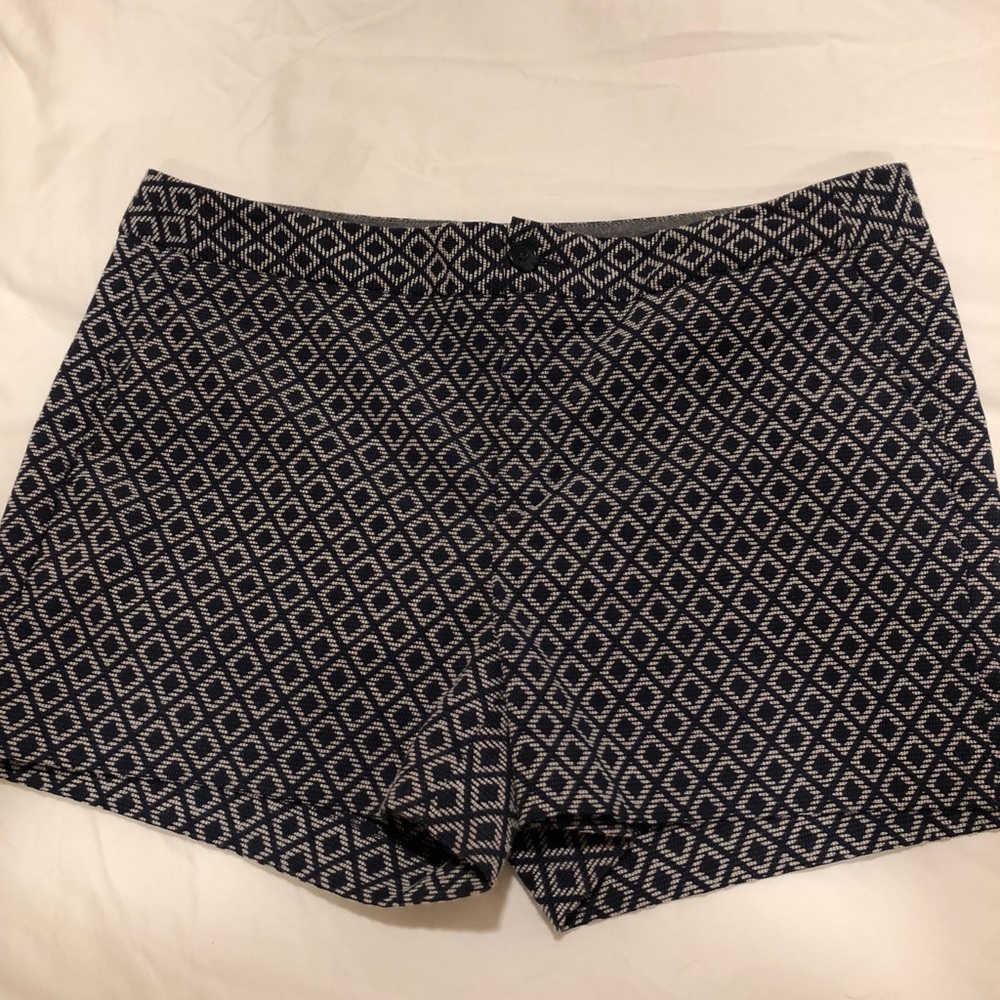 Patterned shorts